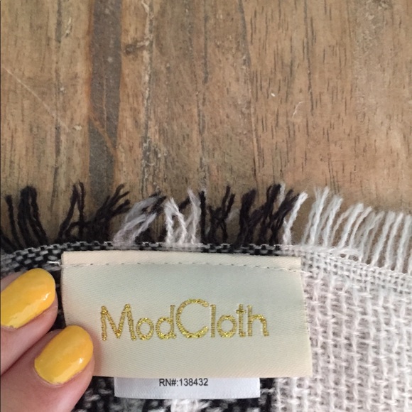 ModCloth shawl💖 - Picture 4 of 4